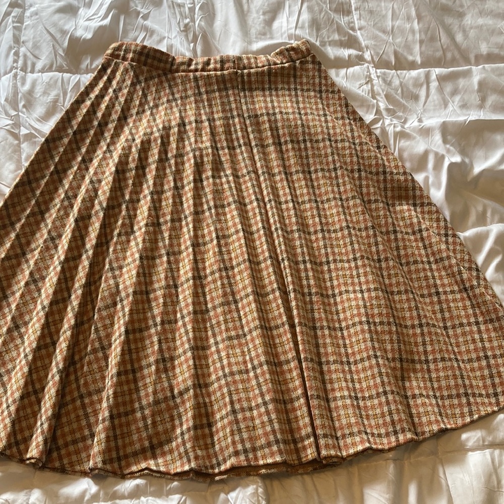 Pleated vintage skirt